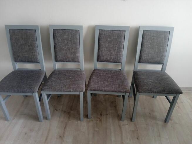 Stół z krzesłami ,rozkładany