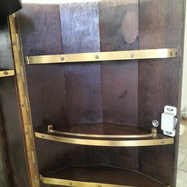 Piękny Stary wiszący barek