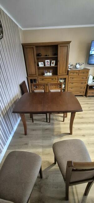 Sprzedam stół z krzeslami