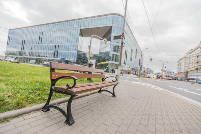 miejska parkowa ławka nogi żeliwne gartenbank stadtarchitekt