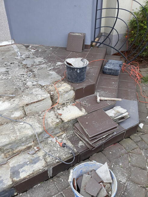 Murarz z doświadczeniem 40-letnim, prac dodatkowego tynki, s