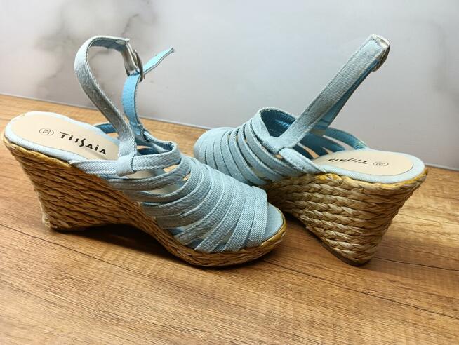 Buty po 15 zł, 20 zł i 50 zł