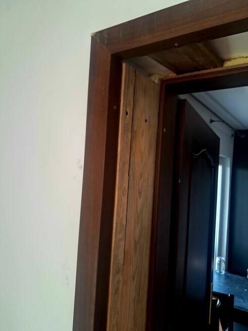 Drzwi drewniane z ościeżnica 2pary drzwi plus 1 ościeżnica