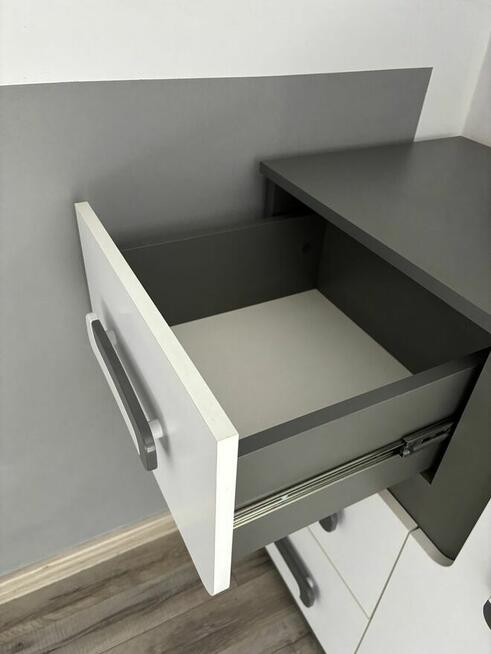 Sprzedam meble młodzieżowe