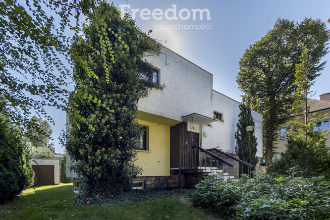 Dom w centrum miasta a jednak w cichej okolicy