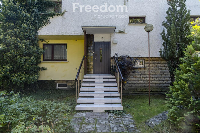 Dom w centrum miasta a jednak w cichej okolicy