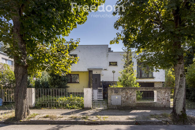 Dom w centrum miasta a jednak w cichej okolicy