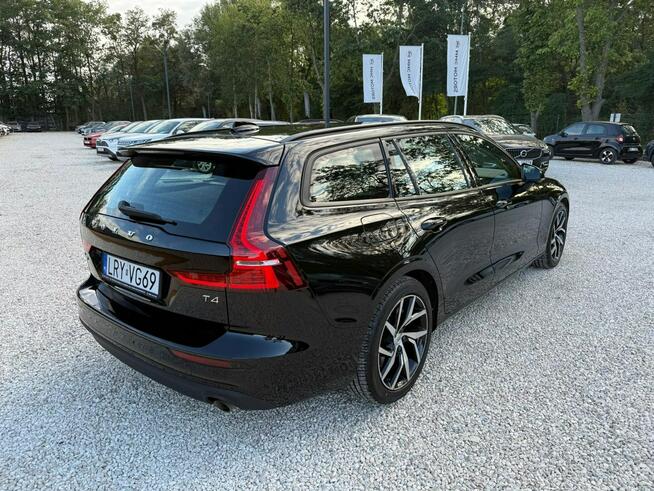 Volvo V60 2.0 T4 Momentum aut, Iwł, Salon PL, VAT Marża