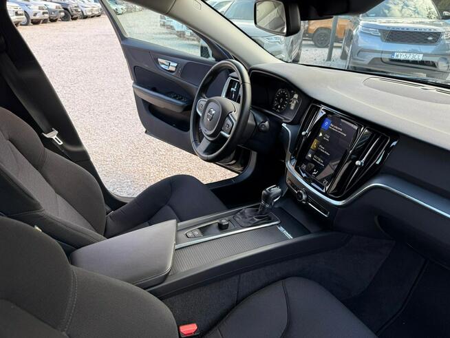 Volvo V60 2.0 T4 Momentum aut, Iwł, Salon PL, VAT Marża