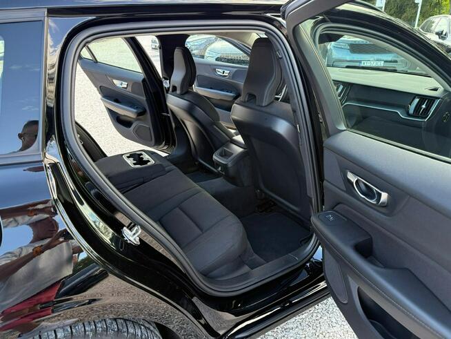 Volvo V60 2.0 T4 Momentum aut, Iwł, Salon PL, VAT Marża