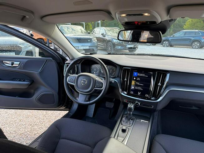 Volvo V60 2.0 T4 Momentum aut, Iwł, Salon PL, VAT Marża