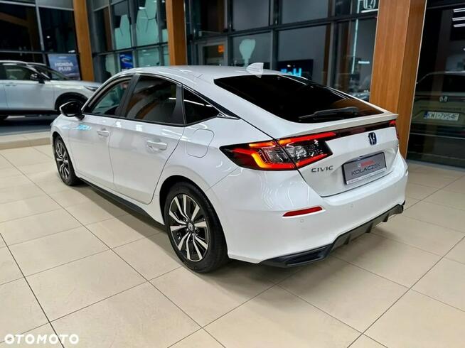 Honda Civic Elegance 2.0 (184 KM) e:HEV e:CVT (100)