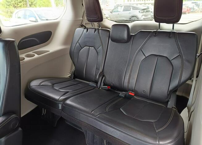 Chrysler Pacifica 3.6 V6 291KM, 7 osobowy, wyposażenie, vat23%