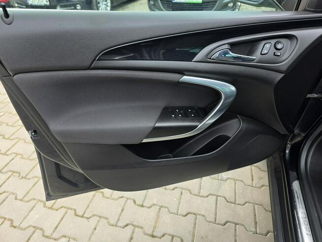 Opel Insignia 2.0 163ps 2xPDC Klimatronic Navi LED Bi-Xenon COSMO LIFT