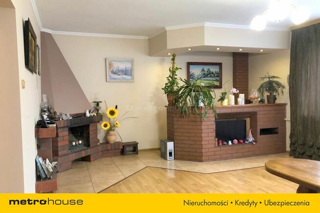 Dom duży wolnostojący, z ogromnym potencjałem.