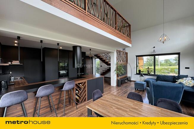 Nowoczesny dom 250 m2, 3 m.postojowe, Zasań