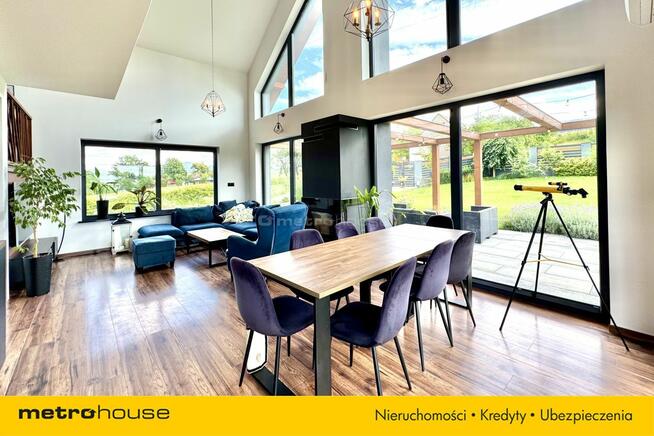 Nowoczesny dom 250 m2, 3 m.postojowe, Zasań