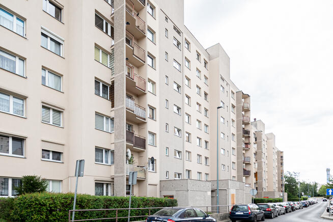 Na sprzedaż mieszkanie 3-pokojowe z dużym balkonem