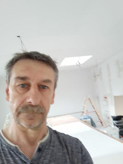 Murarz z doświadczeniem 40-letnim, prac dodatkowego tynki, s