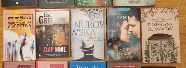 Zestaw 22 książek różnych autorów