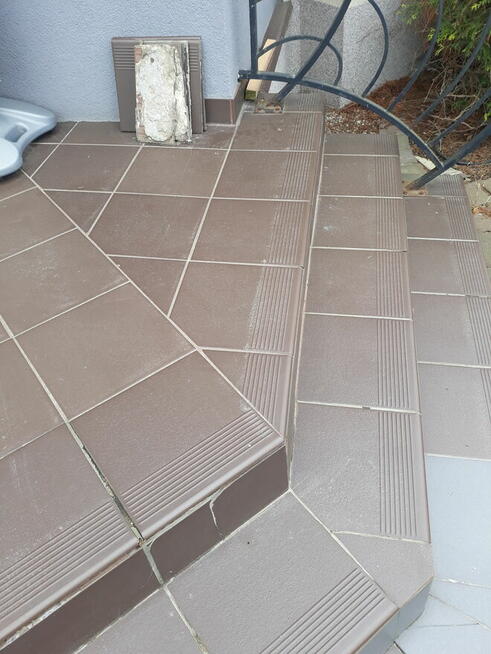 Murarz z doświadczeniem 40-letnim, prac dodatkowego tynki, s