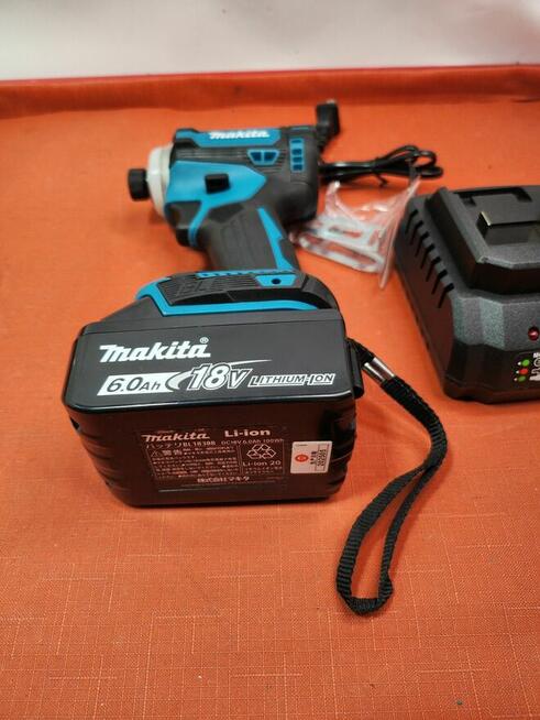 Wkrętarka udarowa Makita DTD 171 + bateria i ładowarka