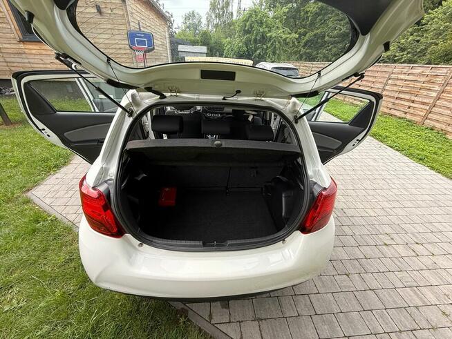 Toyota Yaris 2017 benzyna