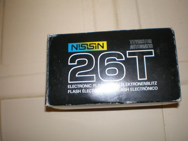 Sprzedam lampę błyskową Nisisin 26 T używaną.