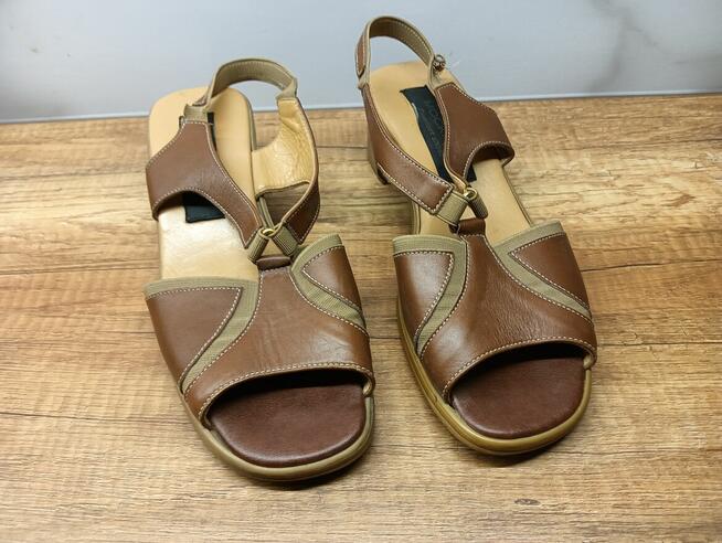 Buty po 15 zł, 20 zł i 50 zł