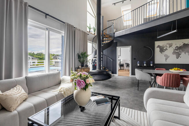 Villa wolnostojąca z basenem na polu golfowym