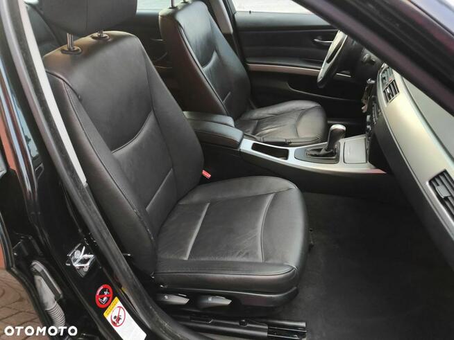 BMW Seria 3 325i Touring