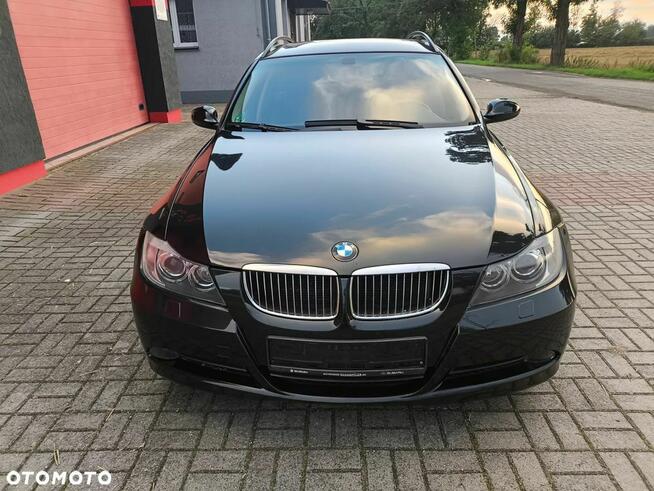 BMW Seria 3 325i Touring