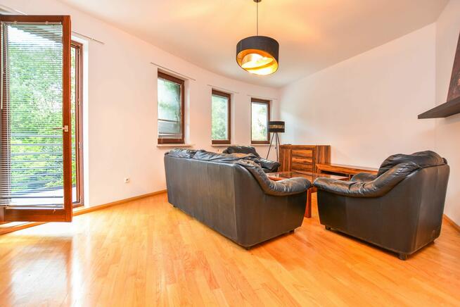 Wola Justowska / ul. Hamernia 56 / garaż i miejsce postojowe