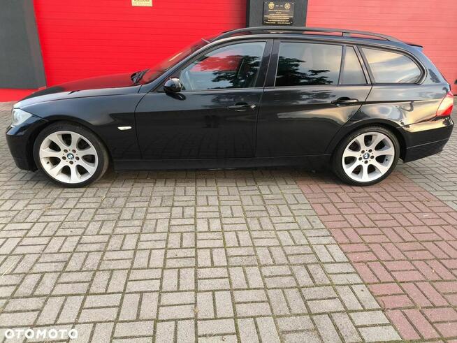 BMW Seria 3 325i Touring