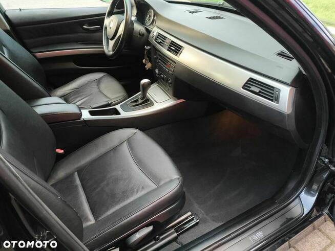 BMW Seria 3 325i Touring