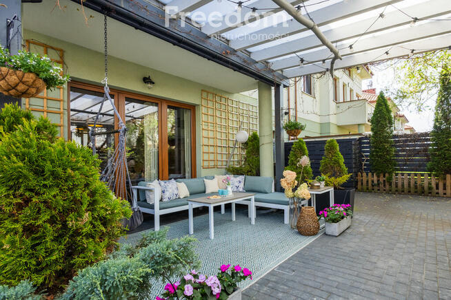 Dom z ogrodem | dwa piętra | zamknięte osiedle