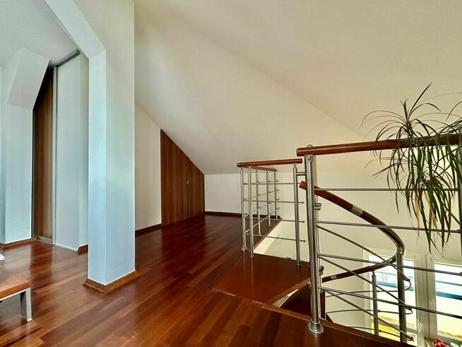 Przestronne Dwupoziomowe Mieszkanie, Bez Prowizji