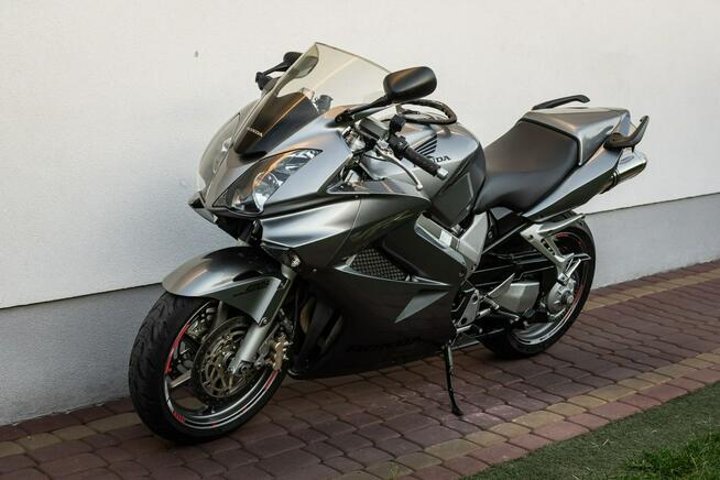 Honda VFR 800 ABS MEGA ZADBANA Raty Transport Największy Wybór Motocykl