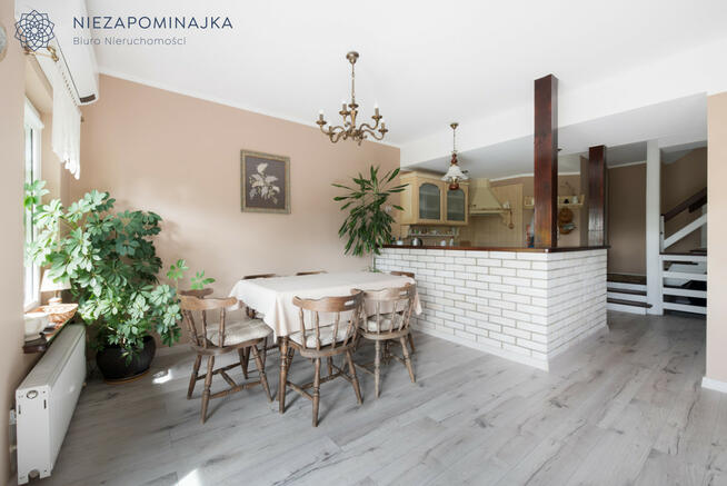 Dom Brodnica Dolna gm. Kartuzy,