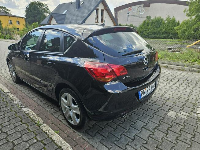 Opel Astra Klimatyzacja / Podgrzewane fotele i kierownica / Tempomat