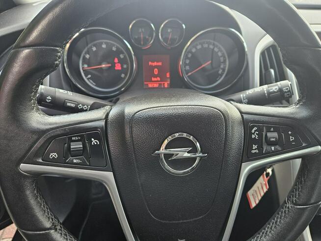 Opel Astra Klimatyzacja / Podgrzewane fotele i kierownica / Tempomat