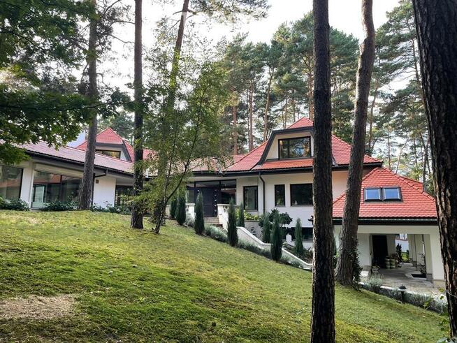 Luksusowa rezydencja z basenem w Magdalence
