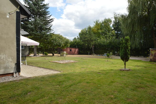 Dom wolnostojący na dużej działce