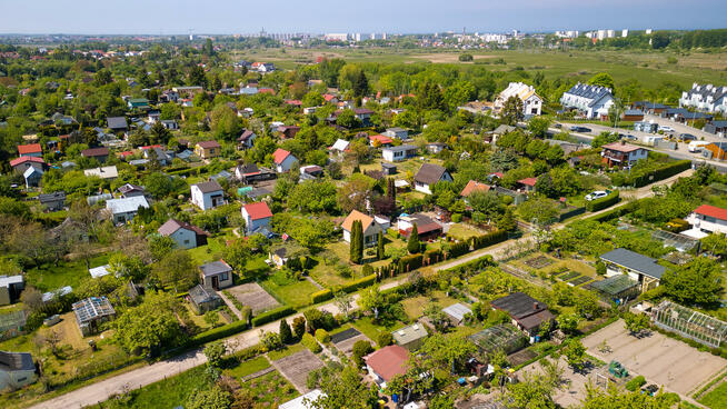 Dom Kołobrzeg Zachodnia, Działkowa