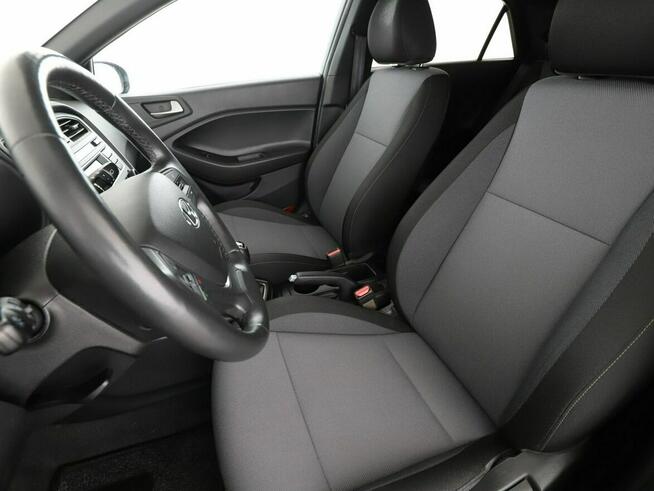 Hyundai i20 klimatyzacja multifunkcja grzane fotele i kierownica