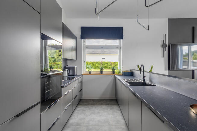 Villa wolnostojąca z basenem na polu golfowym