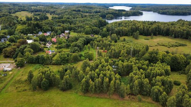 Cicha okolica nad jeziorem – działka 990 m², Cybulin