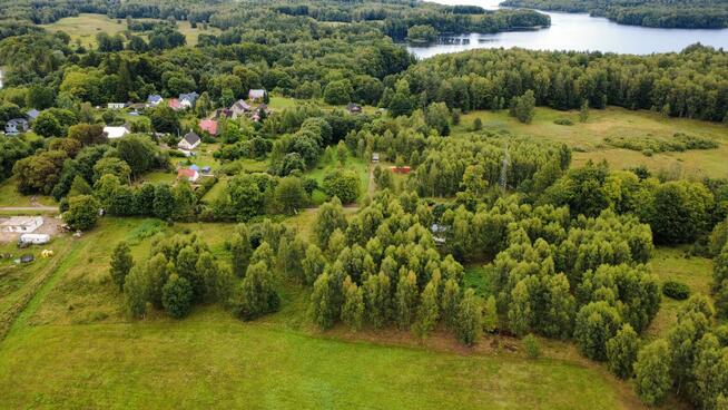Cicha okolica nad jeziorem – działka 990 m², Cybulin