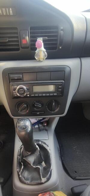 Skoda Octavia 1.4 benzyna rok 2003