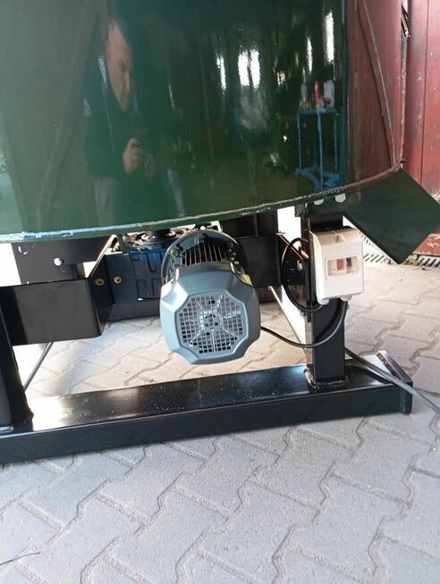 Betoniarka elektryczna 800 l /PRODUCENT